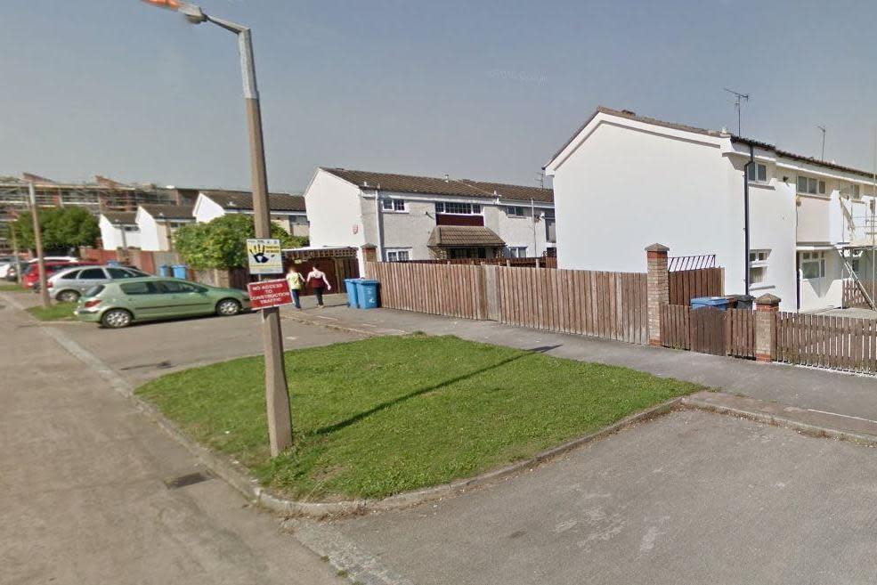 Scene: the man was chased by a group of men to a house on Laxthorpe in Hull: Google Maps