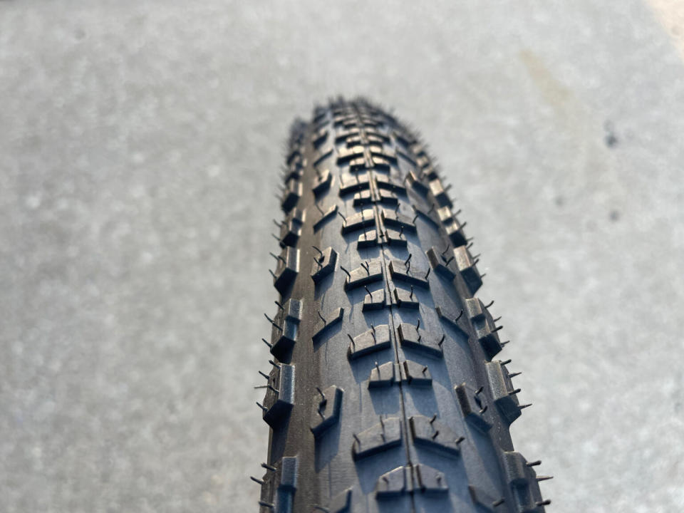 Bontrager RSL Tires Sainte Anne Top