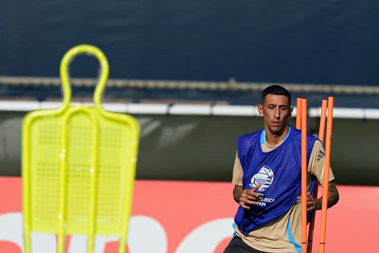 Angel Di María no fue titular contra Chile; volvería ante Perú