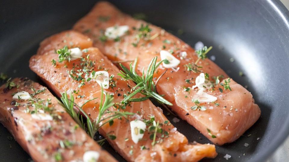  heart-healthy-food-salmon