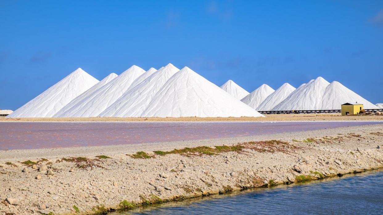 salt pans of bonaire