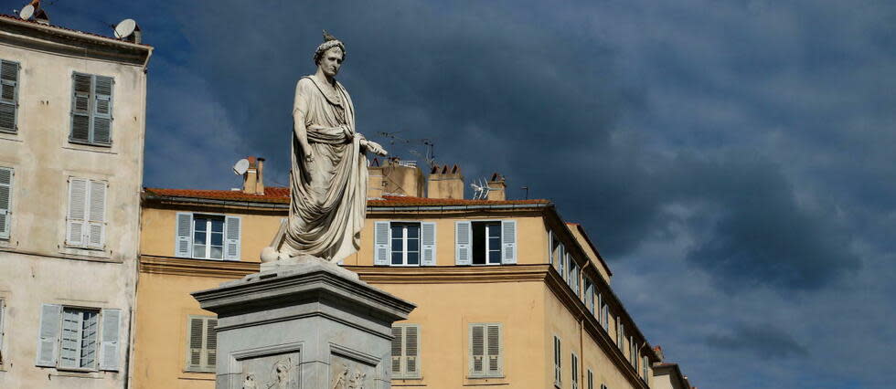 Statue de Napoléon à Ajaccio.  - Credit:PASCAL POCHARD-CASABIANCA / AFP