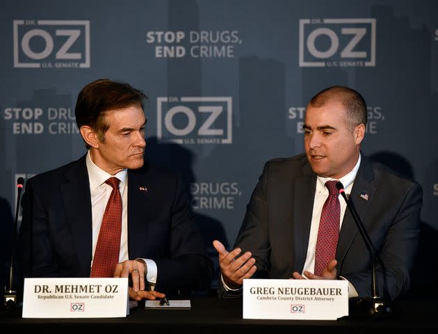 Cambria County District Attorney Greg Neugebauer (right) talks to Mehmet Oz, Republican nominee for U.S. Senate in Pennsylvania, on what he deals with as a district attorney dealing with drug-related crimes during a Safer Streets Community Discussion on Tuesday. (Photo: Todd Berkey/The Tribune-Democrat via AP)