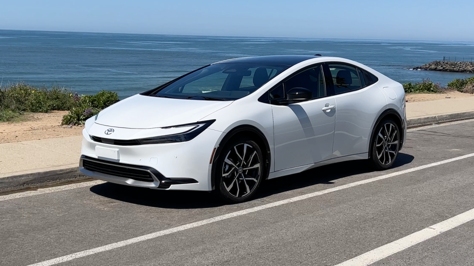 2023 toyota prius prime