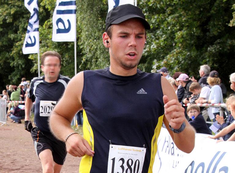 The co-pilot of Germanwings flight 4U9525 Andreas Lubitz takes part in the Airport Hamburg 10-mile run in Hamburg, northern Germany on September 13, 2009