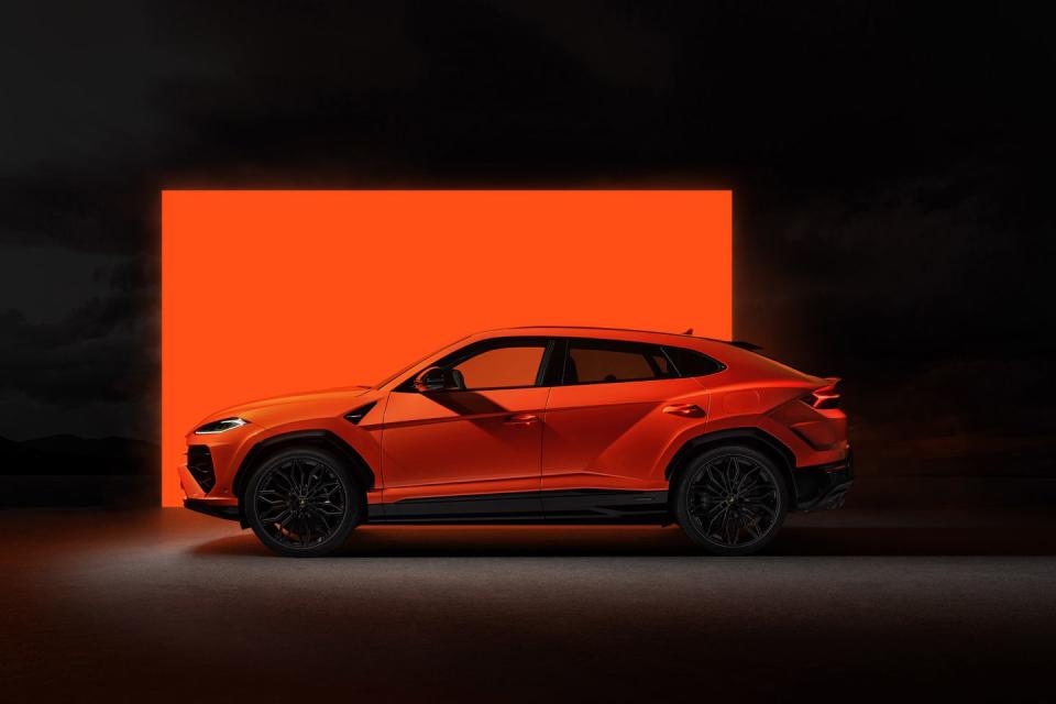 2025 lamborghini urus se