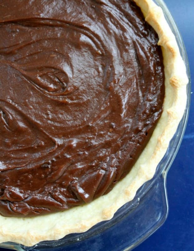 <p><a href="https://www.recipegirl.com/chocolate-cream-pie/" rel="nofollow noopener" target="_blank" data-ylk="slk:Recipe Girl;elm:context_link;itc:0;sec:content-canvas" class="link ">Recipe Girl</a></p>