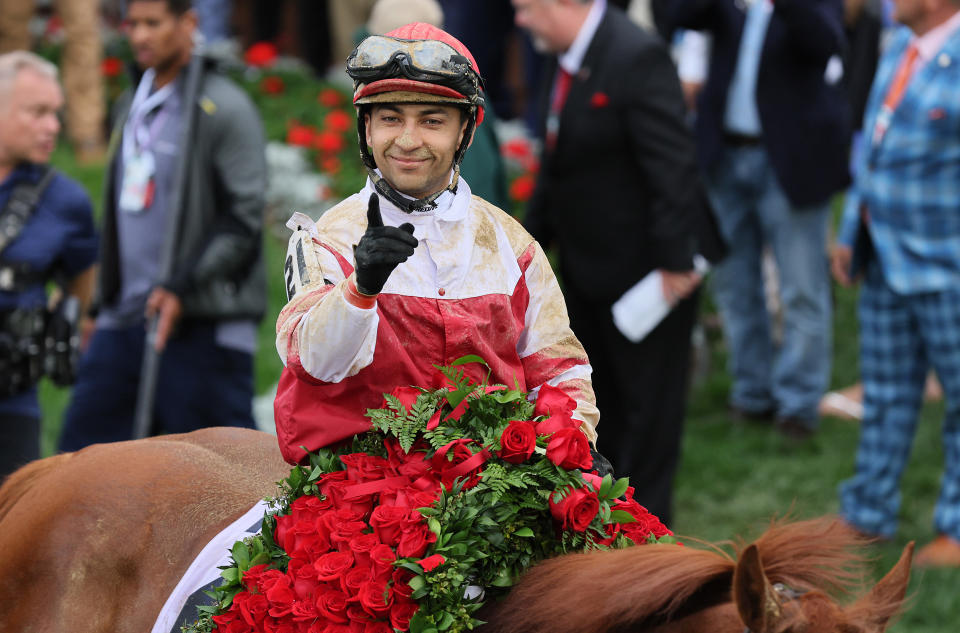 Jockey venezolano Sonny León suspendido por montar de manera imprudente