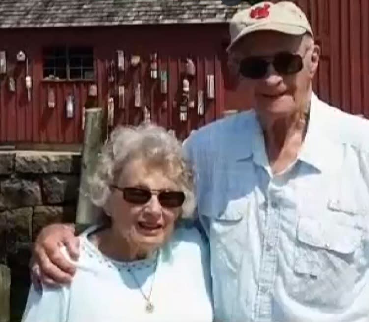 La pareja de Nancy y Bob celebró su 67 aniversario de bodas.  (Captura de video / NBC News)