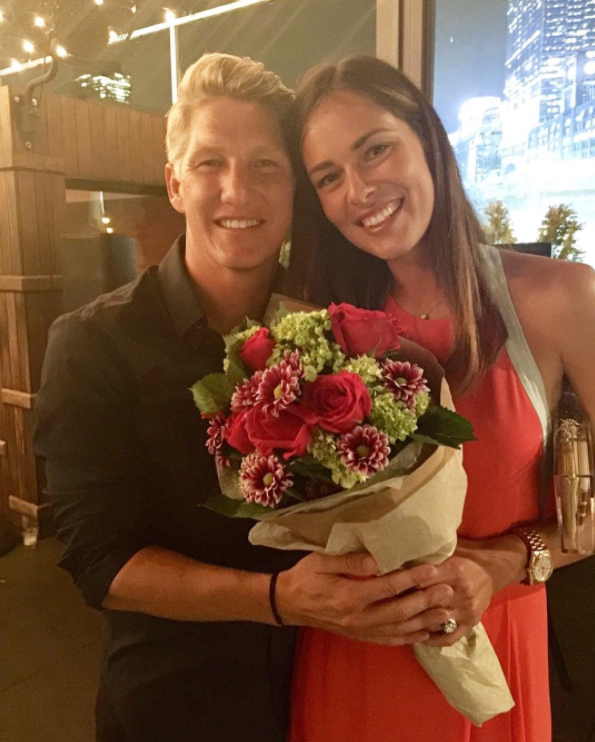 Ana Ivanovic gratuliert Bastian Schweinsteiger zum Geburtstag