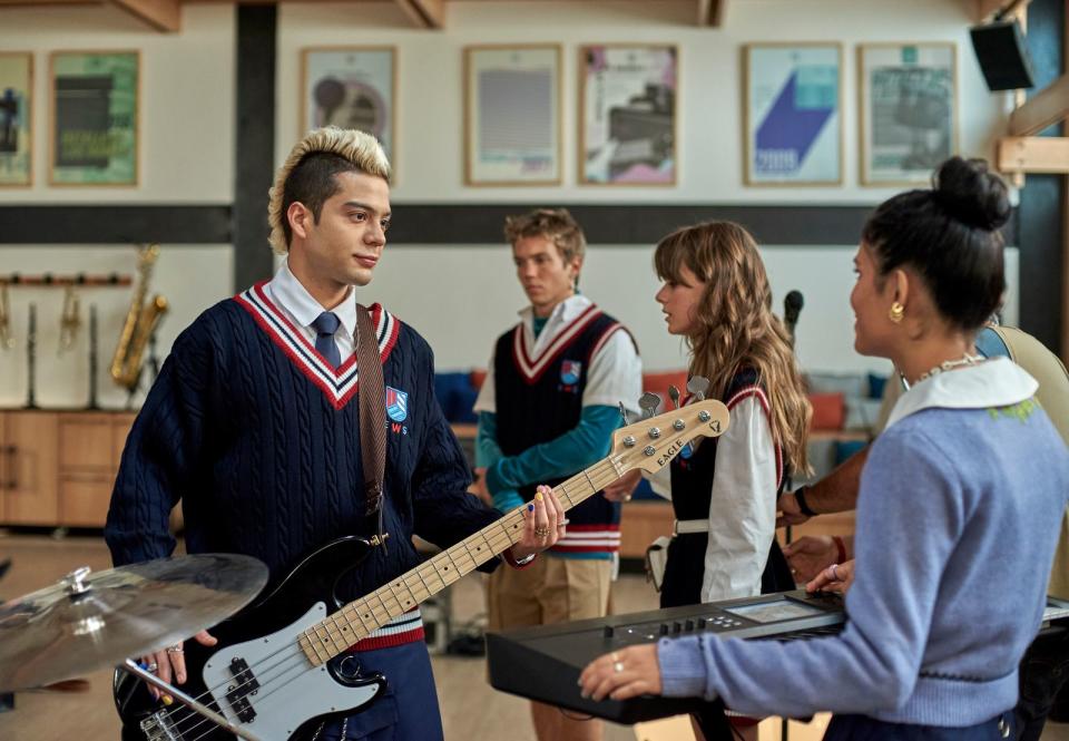 Dixon (Jeronimo Cantillo) und seine Mitschüler träumen von der großen Musikkarriere.  (Bild: Netflix / Mayra Ortiz)