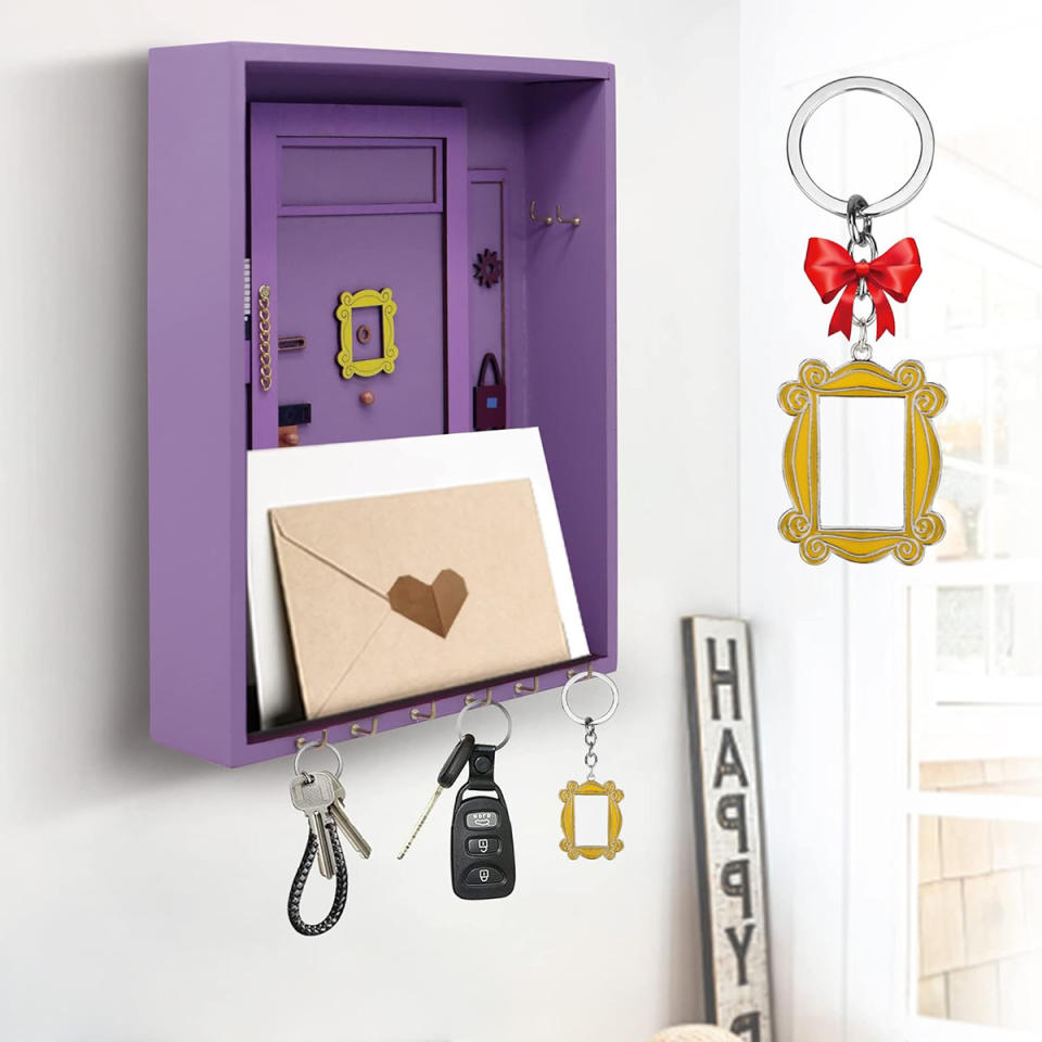 friends-gifts-door-frame-key-holder-amazon