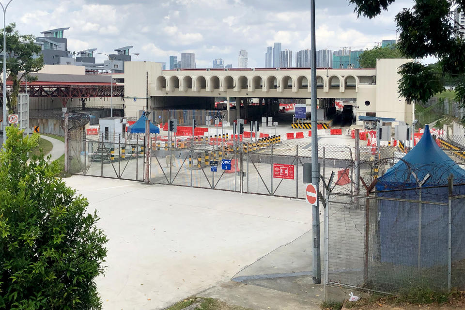 No vehicles seen at the customs clearance area of the Woodlands Checkpoint on 18 March 2020. (PHOTO: Dhany Osman / Yahoo News Singapore)