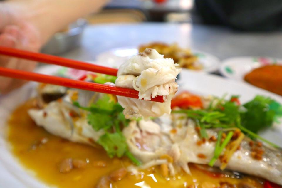 white house teochew porridge - flesh closeup