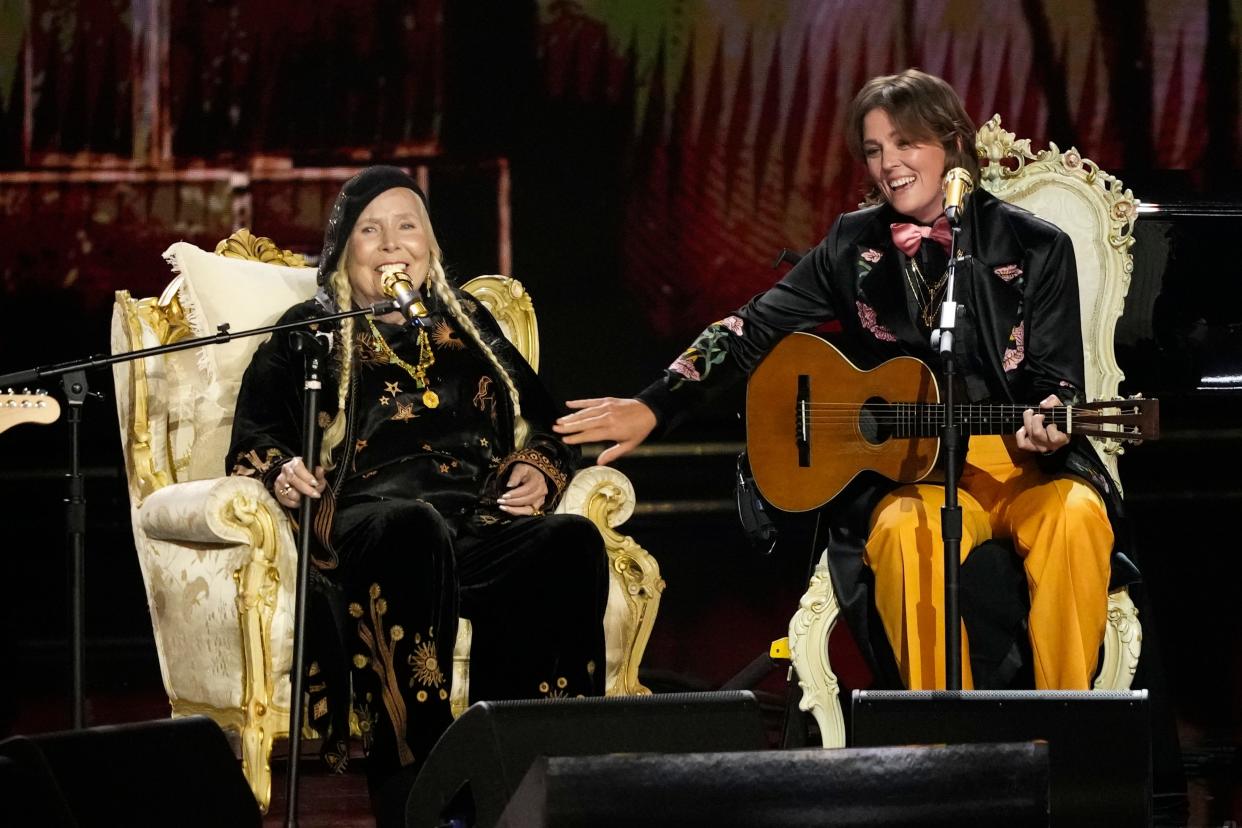 Joni Mitchell performs with Brandi Carlile during Sunday night's Grammy Awards.