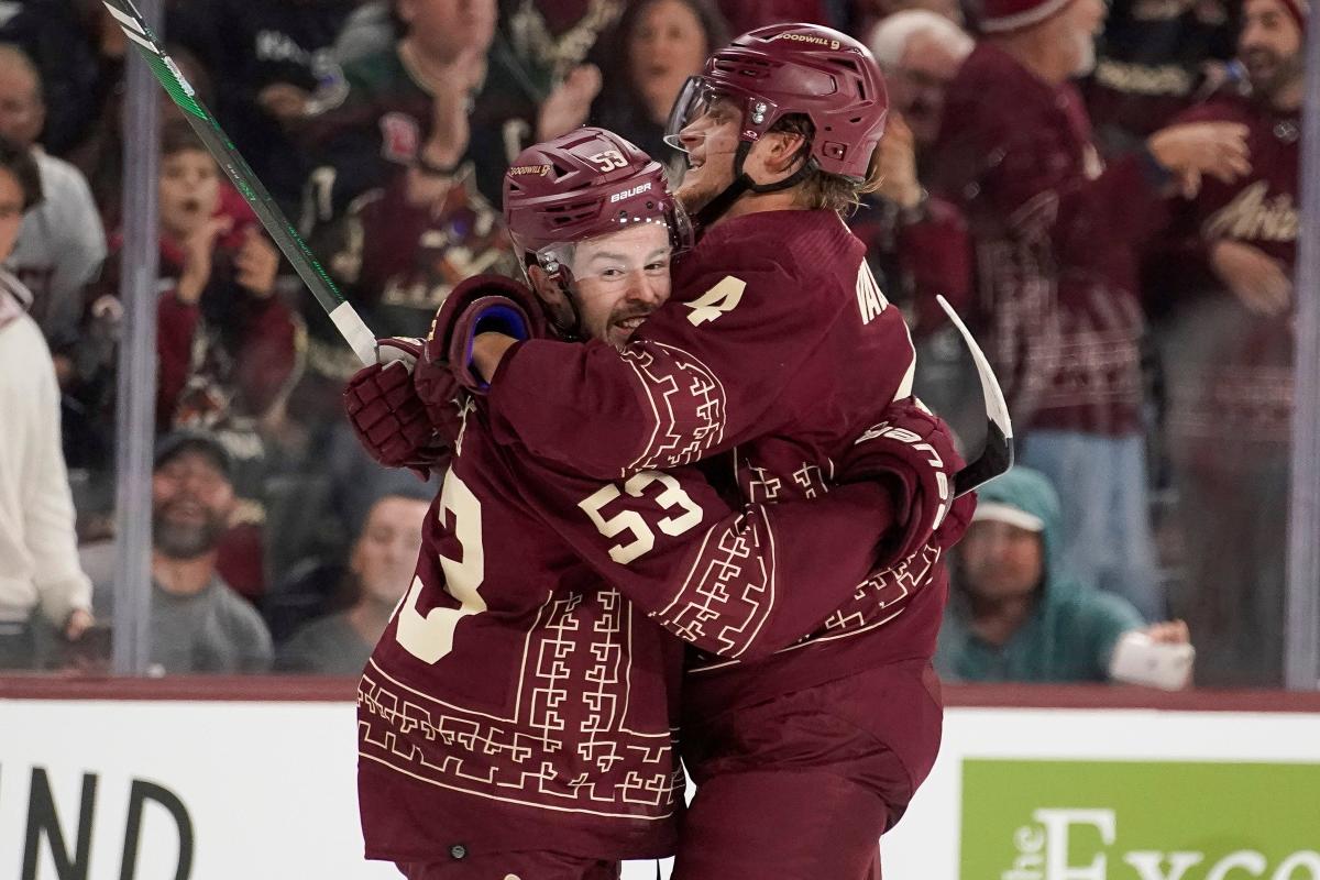 Michael Carcone earns hat trick, Coyotes deliver 8-1 rout over Blackhawks