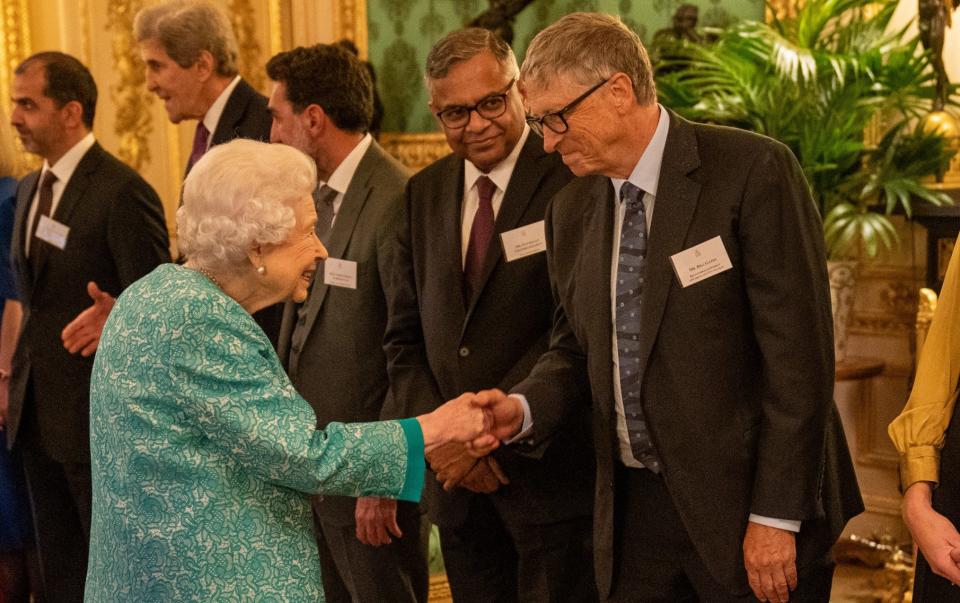 The Queen greets Bill Gates at the reception