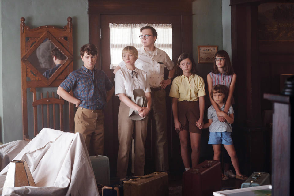 From left, Gabriel LaBelle, Michelle Williams, Paul Dano, Keeley Karsten, Julia Butters and Sophia Kopera in 