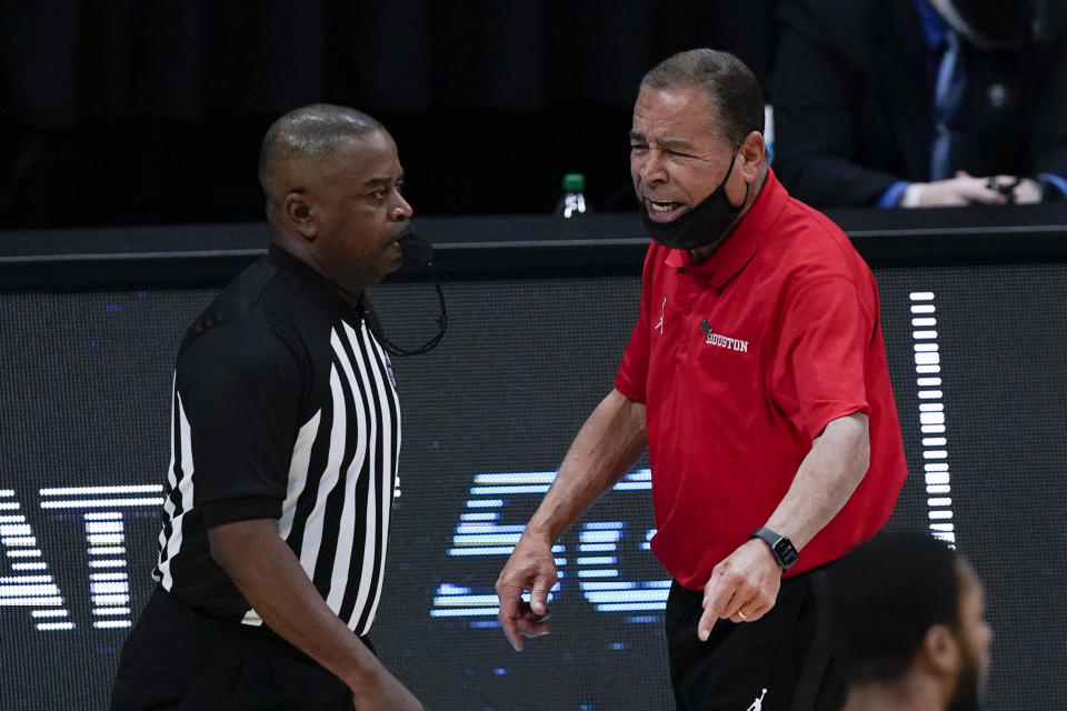 Houston head coach Kelvin Sampson questions a call during the second half of a men's Final Four NCAA college basketball tournament semifinal game against Baylor, Saturday, April 3, 2021, at Lucas Oil Stadium in Indianapolis. (AP Photo/Michael Conroy)