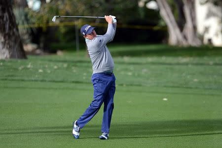 Jason Dufner has a two-stroke lead at the PGA CareerBuilder Challenge, with Canadian Adam Hadwin close behind. Joe Camporeale-USA TODAY Sports