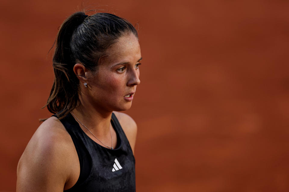 En huitième de finale de Roland Garros, la joueuse russe Daria Kasatkina n’a pas salué son adversaire, par respect pour sa décision, dans le cadre de la guerre en Ukraine. 