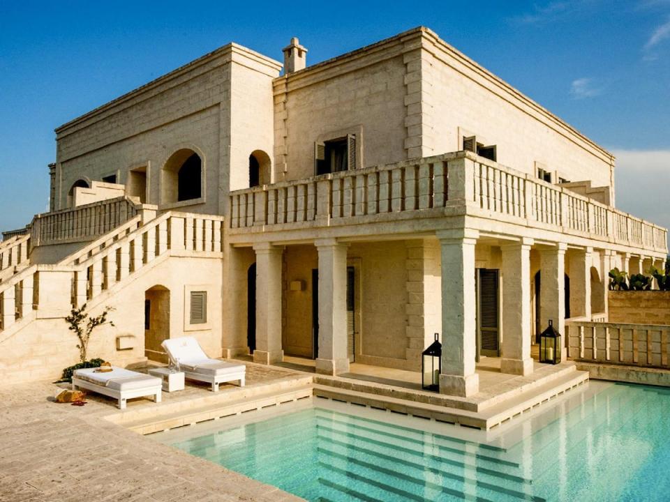 Beach villas have their own private pool and terrace (Borgo Egnazia)