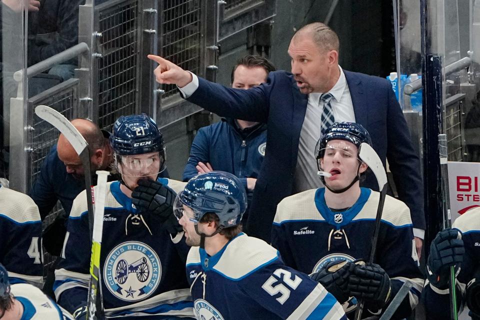 Columbus Blue Jackets head coach Brad Larsen directs his players on the power play during the second period of the NHL hockey game against the Florida Panthers at Nationwide Arena on April 1, 2023.