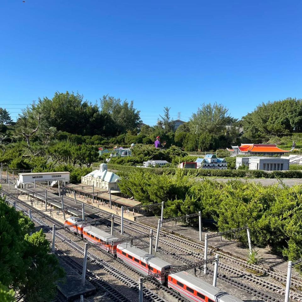 小人國主題樂園「迷你世界區」火車鐵道。