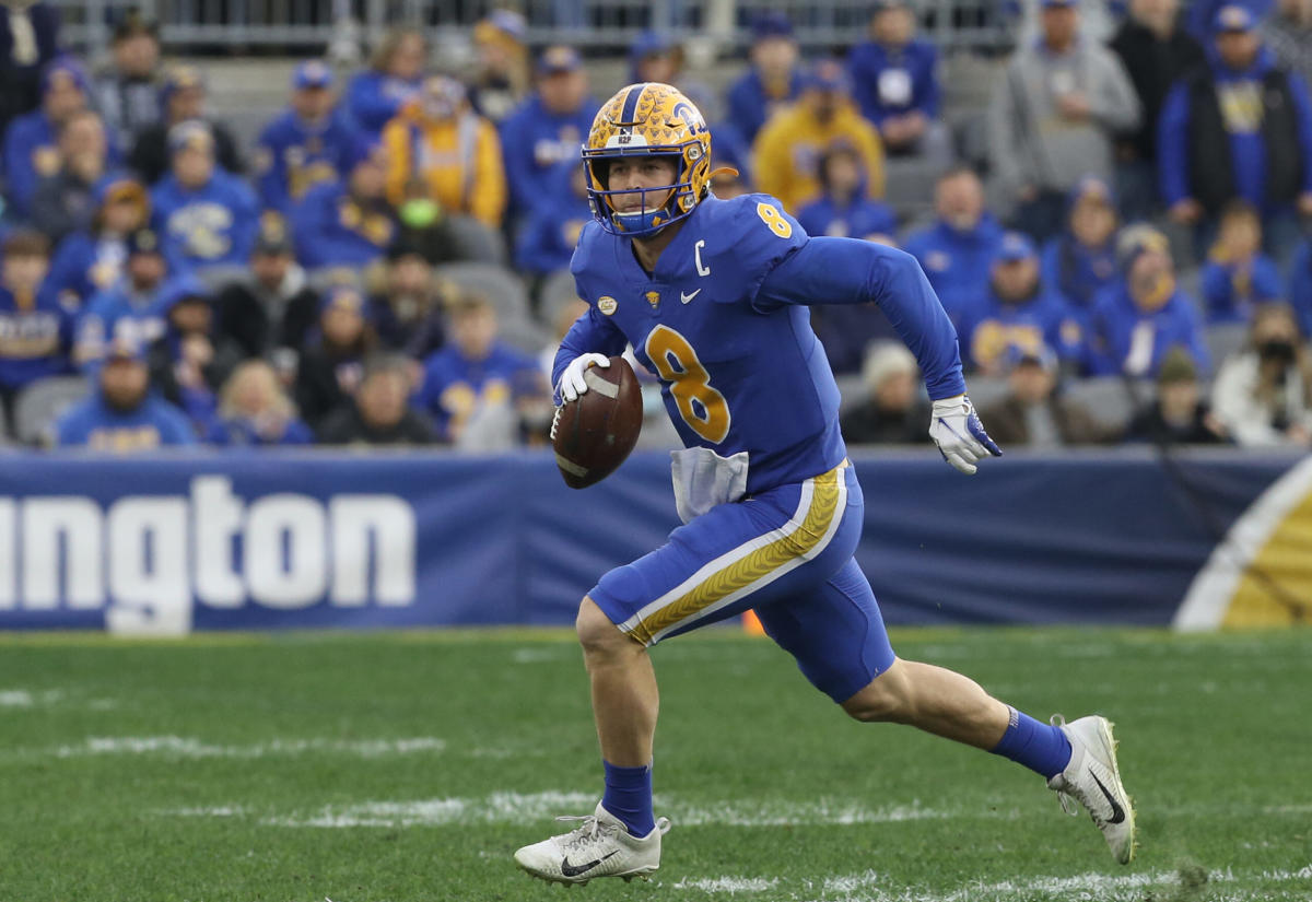 PFF projects QB Kenny Pickett to Atlanta in new mock draft