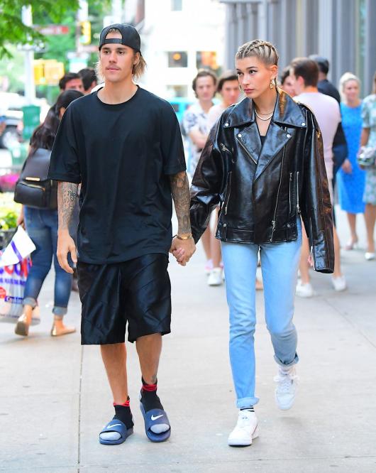 Justin Bieber dons a hockey jersey on date night with Hailey Baldwin