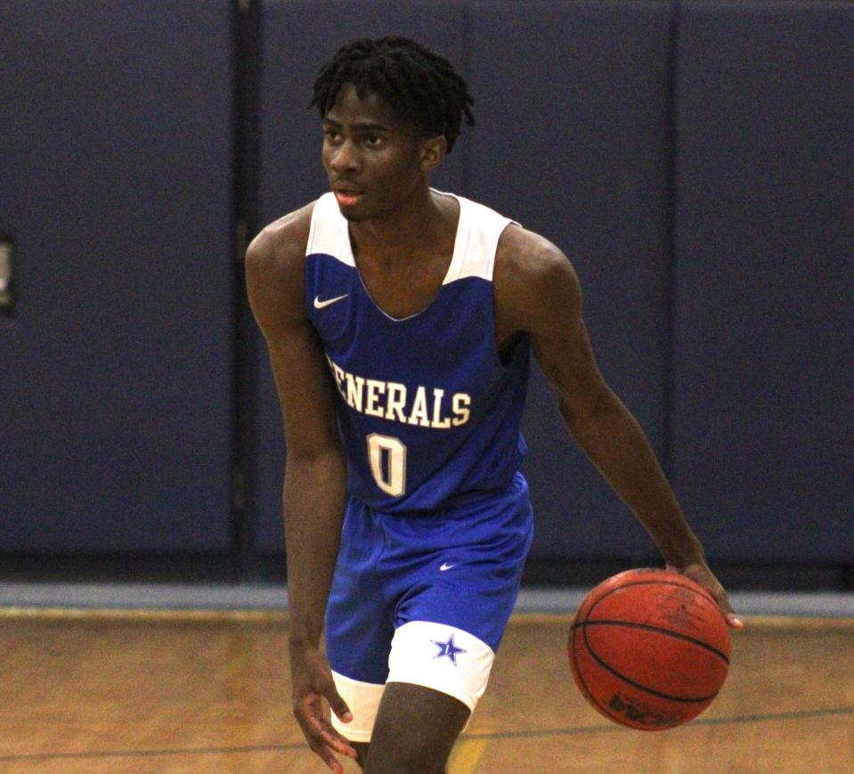 Tarence Guinyard, pictured in a 2021 high school game against Jackson, won NJCAA All-American honors at FSCJ.