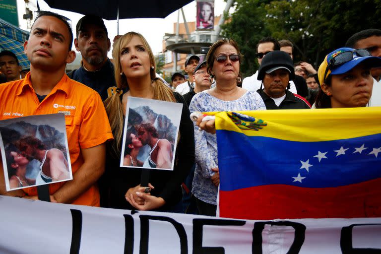 Los padres de Mónica Spear y cientos de artistas marcharon por Caracas para exigir justicia por el asesinato