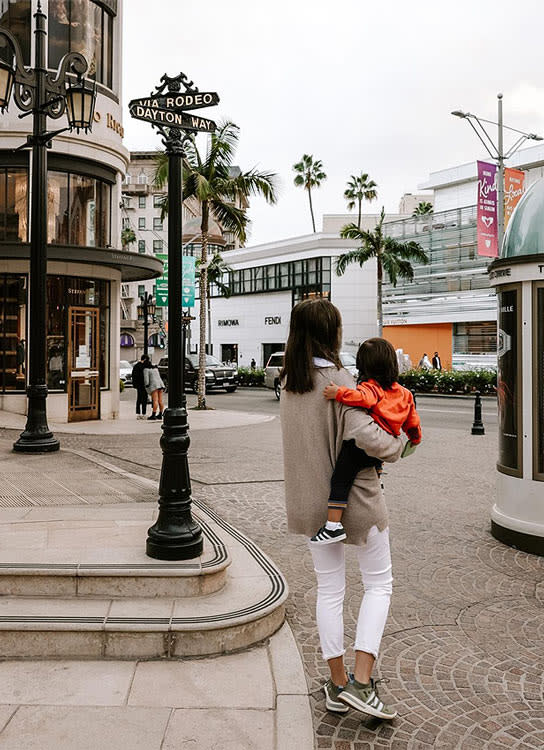 Ana Boyer con su hijo