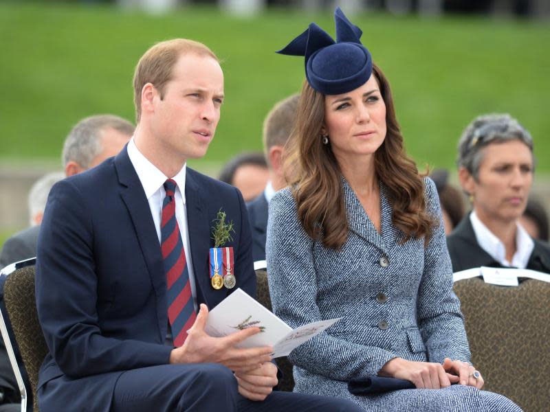 William und Kate nehmen an einer Gedenkfeier für Soldaten des Ersten Weltkriegs teil. Foto: Lukas Coch