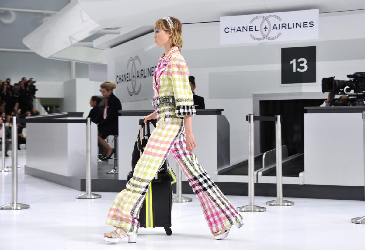 Chanel's Fall/Winter 2020 Fashion Show Featured Gigi Hadid and Kaia Gerber