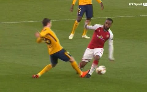 Arsenal foul