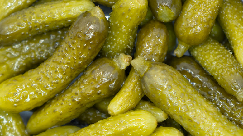 Pickles in pickling liquid