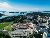 <p>En esta ciudad de unos 270.000 habitantes situada al oeste de Helsinki, al sur de Finlandia, tomarse una cerveza de medio litro en un bar o un restaurante cuesta 8,13 euros. (Foto: Getty Images).</p> 