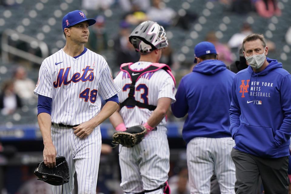 New York Mets starting pitcher Jacob deGrom (48) leaves the mound during the sixth inning of a baseball game against the Arizona Diamondbacks, Sunday, May 9, 2021, in New York. (AP Photo/Kathy Willens)