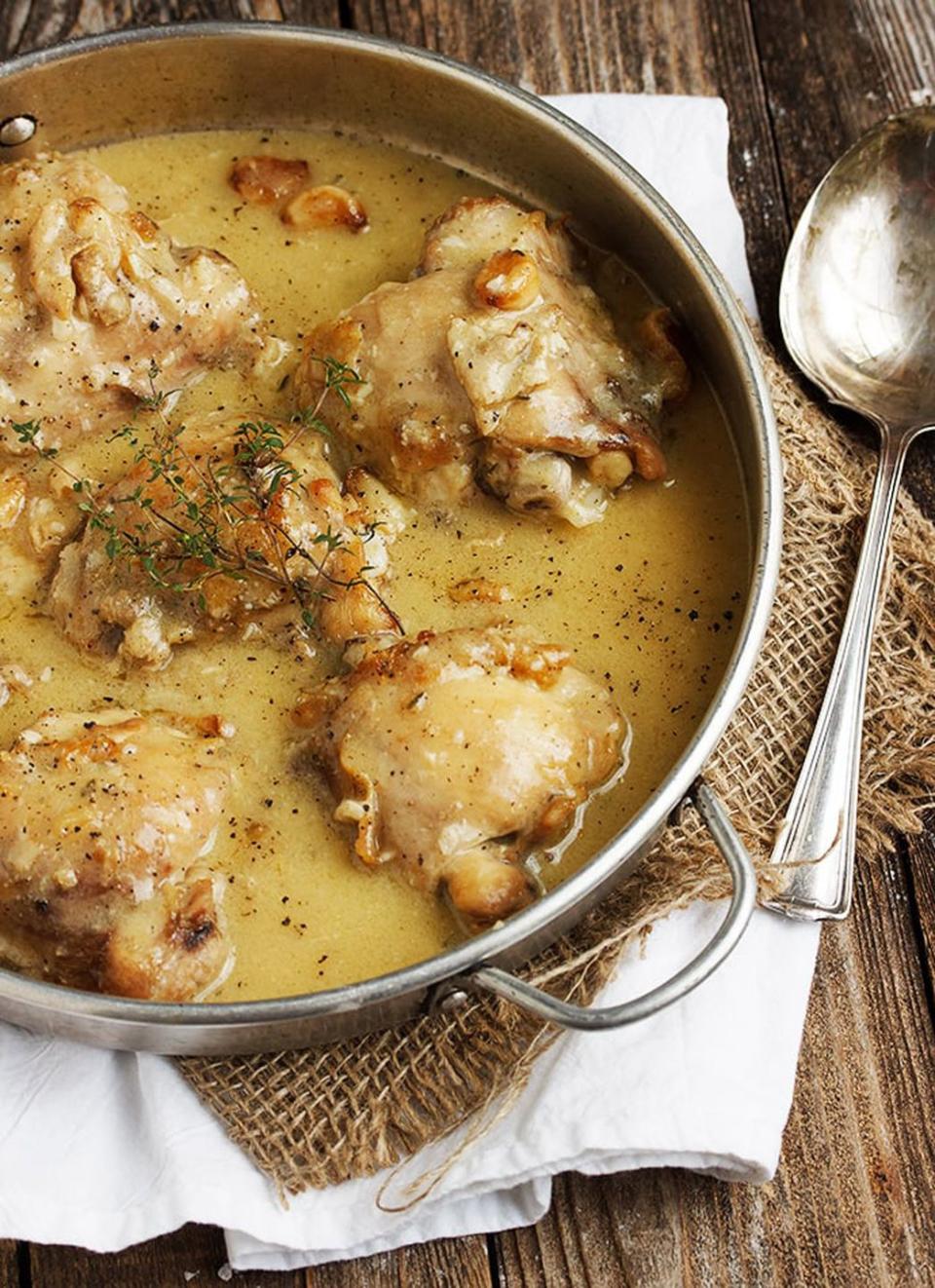 Rustic Chicken With Garlic Gravy