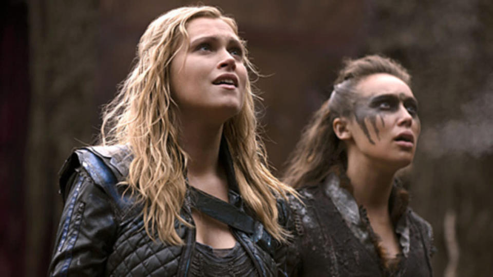 Clarke and Lexa in The 100.