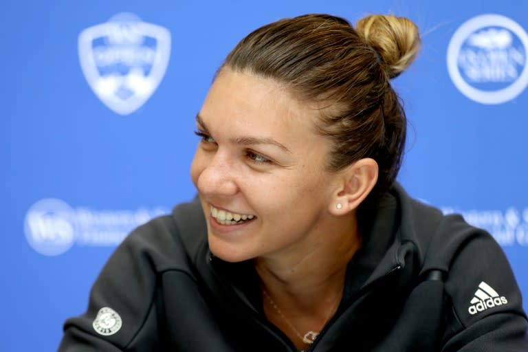 Simona Halep has a chance to become No. 1, but is haunted by key losses