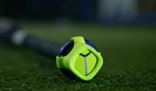 Zepp takes a swing at baseball with its tiny data analyzer