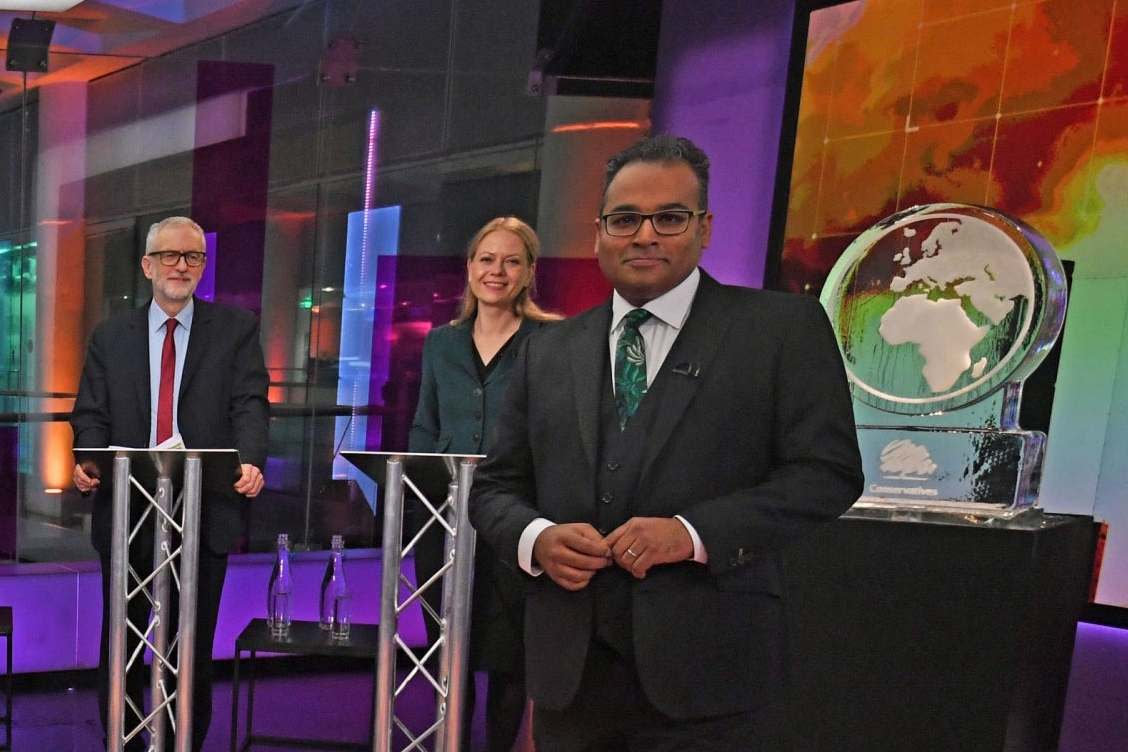 Krishnan Guru-Murthy with Labour Party leader Jeremy Corbyn and Green Party co-leader Sian Berry, standing next to an ice sculpture: Getty Images