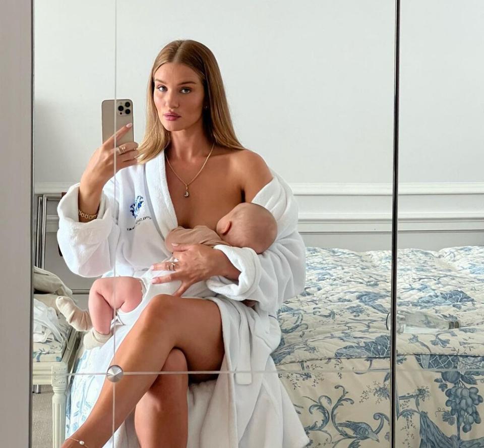 Rosie Huntington-Whiteley Takes Mirror Pic While Breastfeeding Daughter Isabella