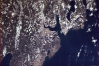 Sydney, Nova Scotia, on a clear winter's day - 9 Jan 13. pic.twitter.com/2mGtFiC2