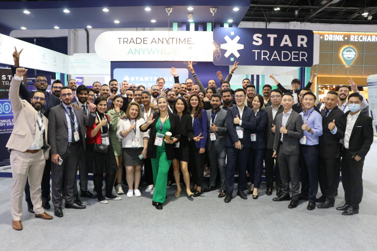 STARTRADER, as a Titanium Sponsor, wins the award of the Fastest Growing Broker at the Dubai Forex Expo 2022