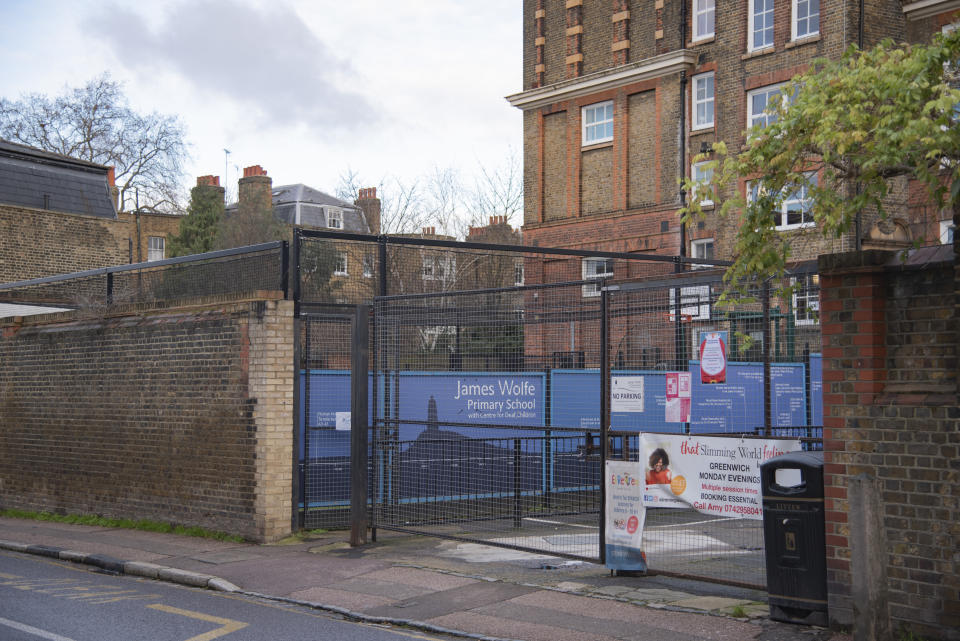 A primary school closed due to the Coronavirus pandemic in London,UK on January 6, 2021. Prime Minister Boris Johnson announced this week that all pupils across England � except children of key workers and vulnerable pupils � will move to remote education from 6th Jan until the February half-term. Education Secretary Gavin Williamson today announced that Gsce's and A-levels would be cancelled this summer and that schools were legally obliged to deliver 5 hours of online teaching per day. (Photo by Claire Doherty/Sipa USA)