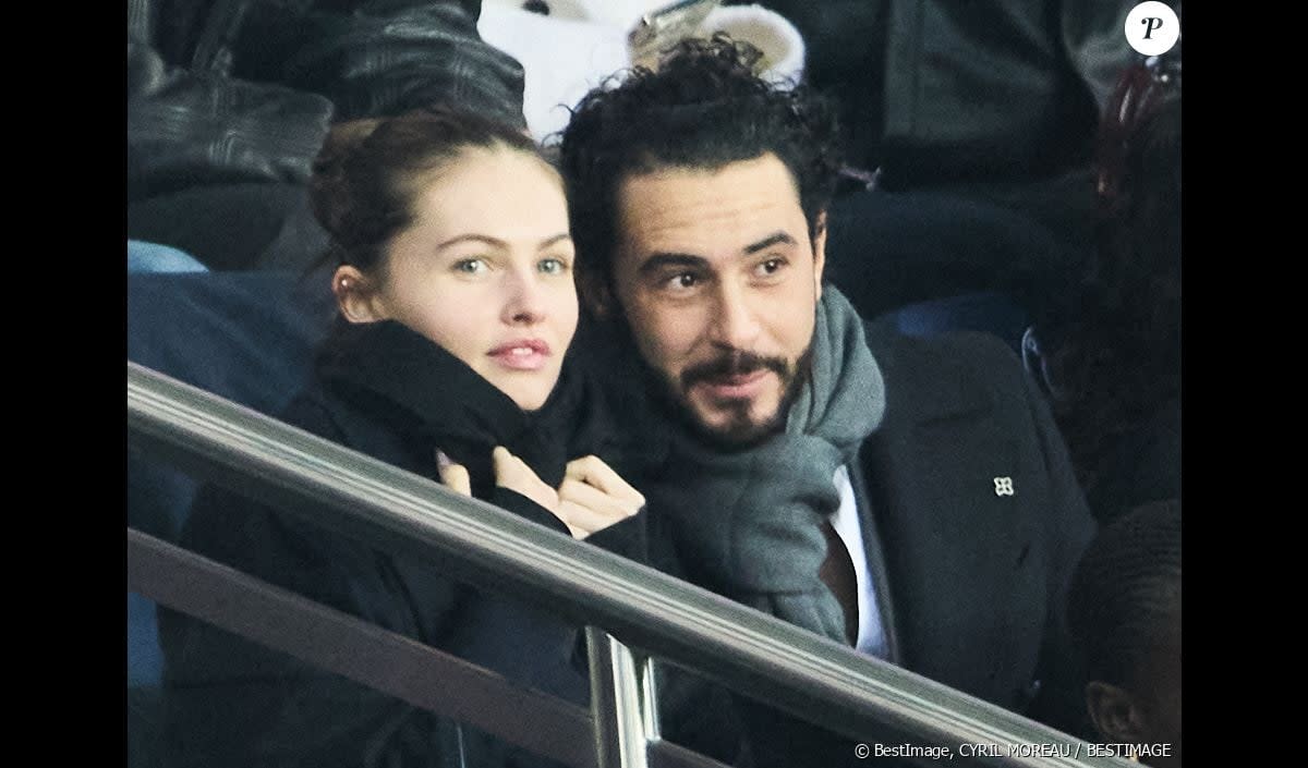 Thylane Blondeau et son compagnon Ben Attal étaient de sortie au Parc de Princes ce samedi.
Thylane Blondeau et son compagnon Ben Attal - Célébrités dans les tribunes au match de football du PSG face à Nantes au Parc des Princes à Paris. © Cyril Moreau / Bestimage  - BestImage, CYRIL MOREAU / BESTIMAGE