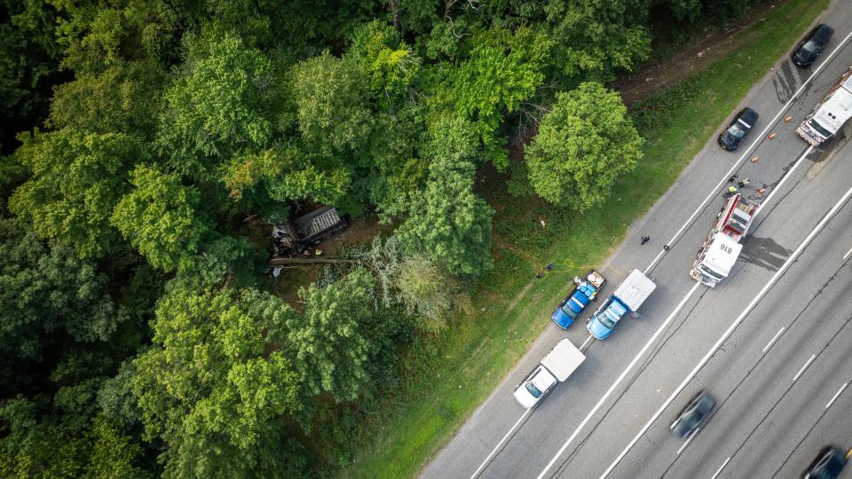 Dump truck left the road after accident on I-95 in Prince George's County on August 20. (Photo courtesy of: Tim Pruss-MyDrone.Pro)